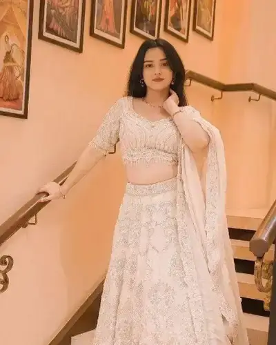 Escort Service In Savarkar Nagar